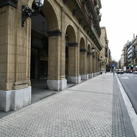 Plaza Guipuzcoa By Feelfree Apartment